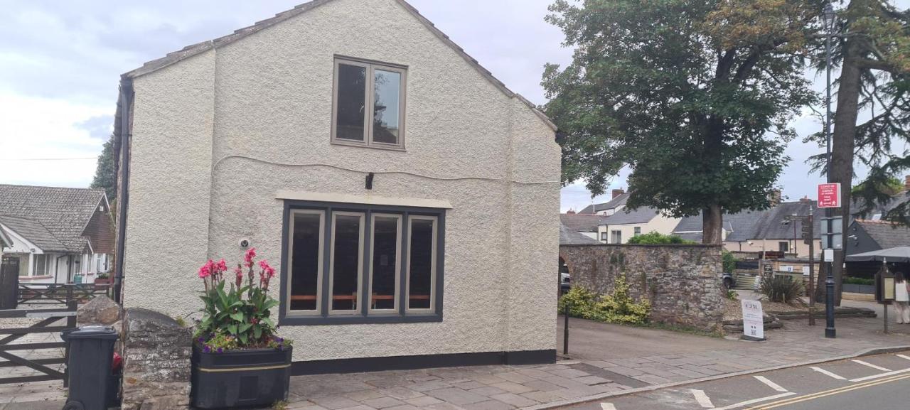 Lovely 1-Bed Loft In Newport Esterno foto