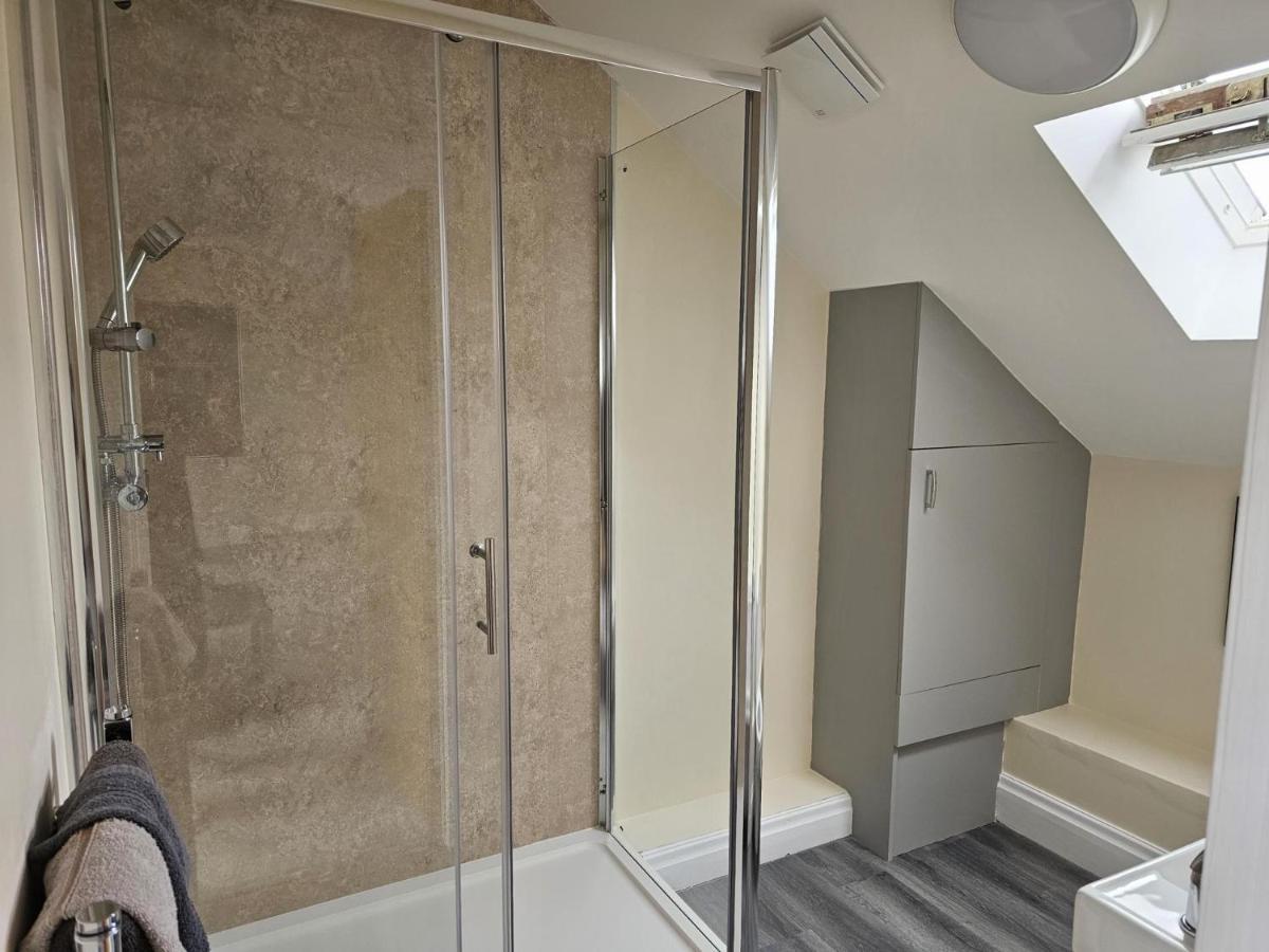 Lovely 1-Bed Loft In Newport Esterno foto